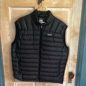 Patagonia Nano Black Quilted Down Vest - Men's Insulated Sleeveless Jacket